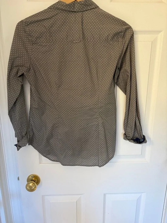 Smart Set Gray Polka Dot Button-Up Blouse - Picture 2 of 2